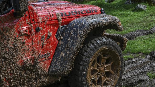 La nueva ute Gladiator de doble cabina de Jeep es algo extraño