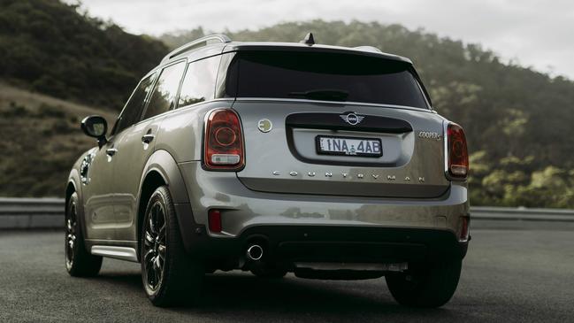 Revisión de Mini Countryman Hybrid: reclamo notable de la máquina verde