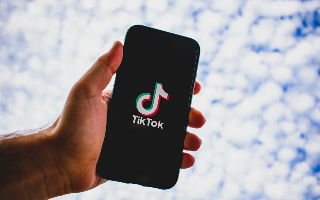 Tik Tok continue de défrayer la chronique en raison de problèmes de sécurité. © Kon Karampelas, Pixabay