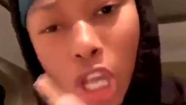 Megan Thee Stallion acusa a Tory Lanez de dispararle en Instagram Live video