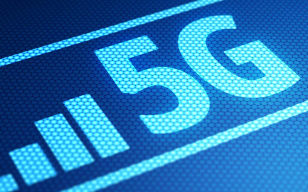 La 5G, technologie inutile et dangereuse ou avancée pour la société ? © iaremenko, Adobe Stock