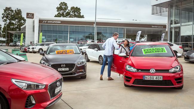 Los precios de los autos usados ​​suben un 25% en medio de la pandemia y la recesión