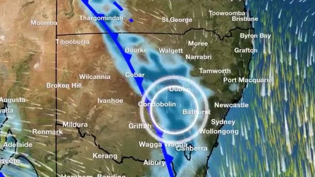 Un frente frío de 2000 km trae lluvia y tormentas a la costa este