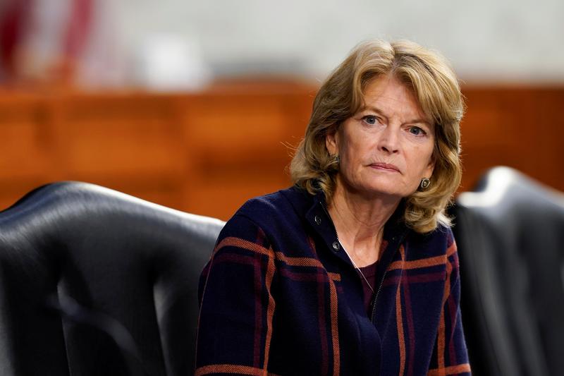 Murkowski se enfrenta a un nuevo retador republicano después de provocar la ira de Trump