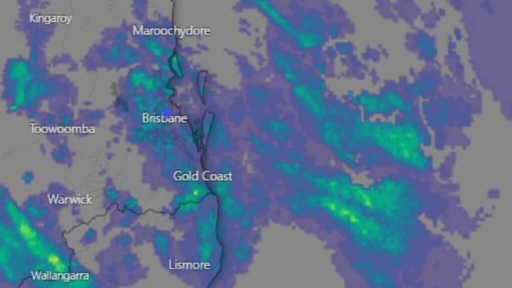 Southeast Qld empapado por la lluvia, Sunshine Coast es el más afectado