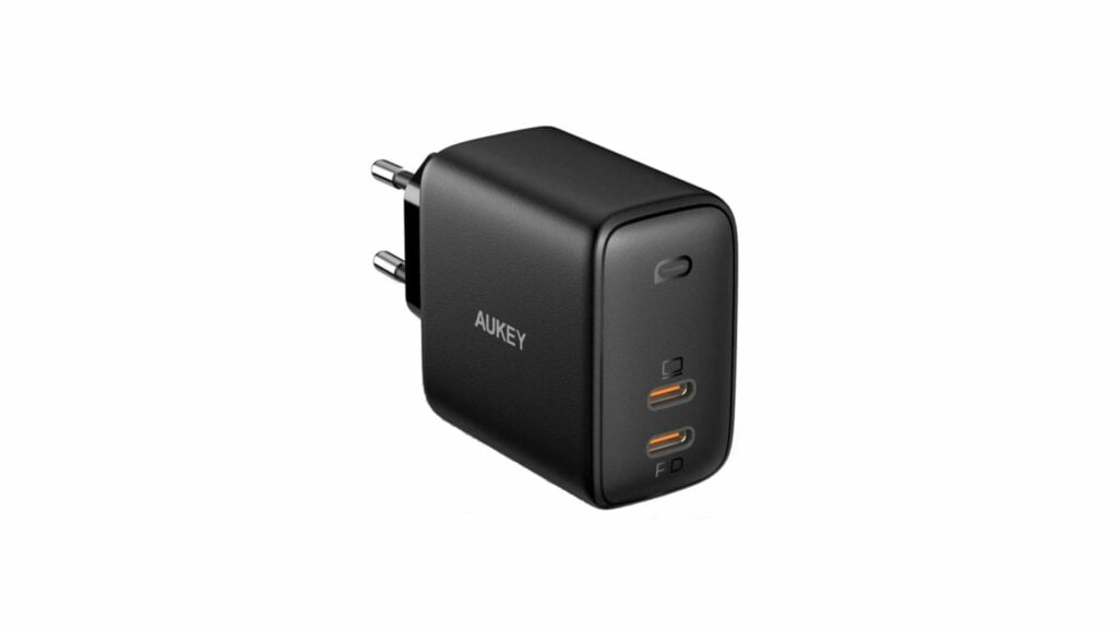 Este cargador Aukey Omnia 65W cuesta solo 29 euros