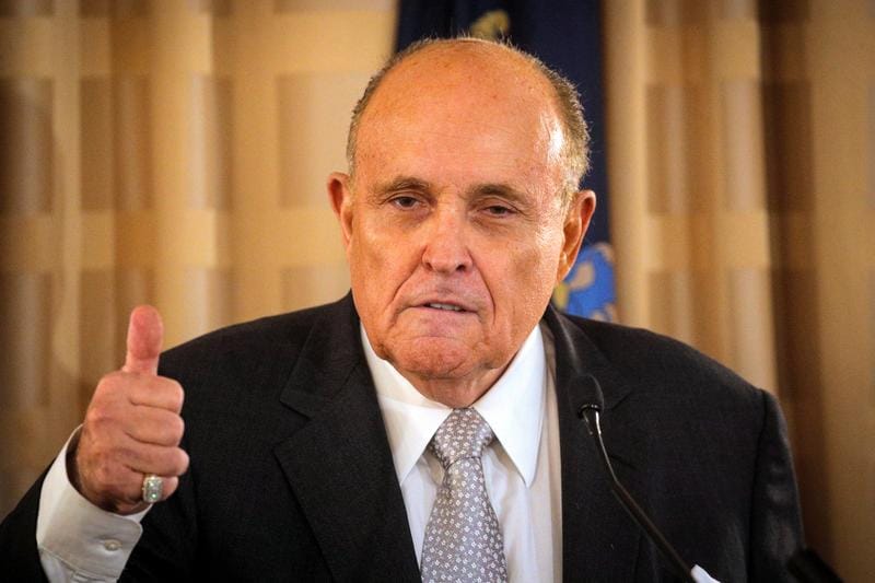 El asesor de Trump, Giuliani, pide al juez que desestime una demanda de 1.300 millones de dólares por sus afirmaciones electorales de 'gran mentira'