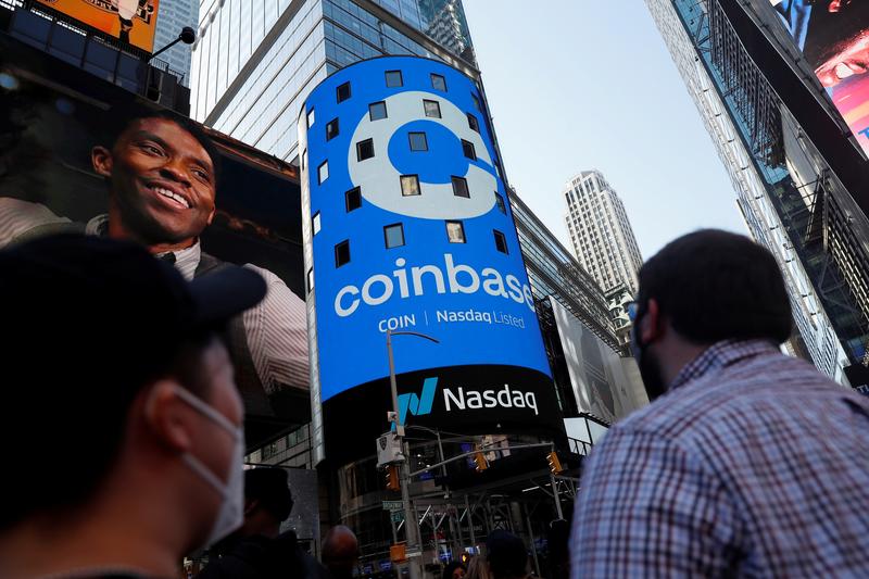 El jefe de Coinbase, Armstrong, listo para cosechar los frutos de la cotización