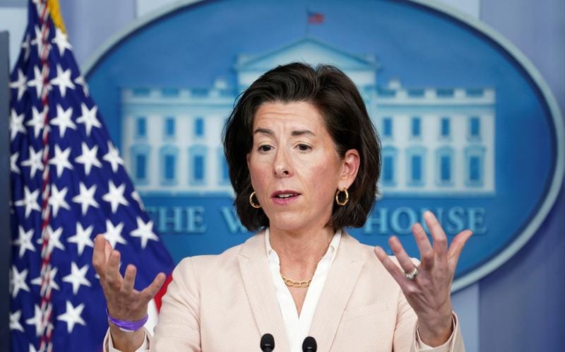 El jefe de comercio, Raimondo, dice que hay espacio para un compromiso con la propuesta de impuestos de Biden