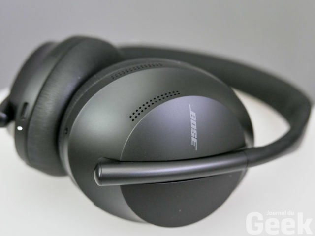 BOSE 700