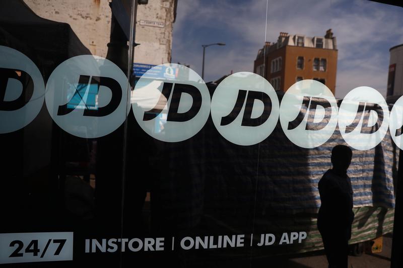 JD Sports de Gran Bretaña restablece el dividendo a medida que aumenta el auge del pronóstico en línea