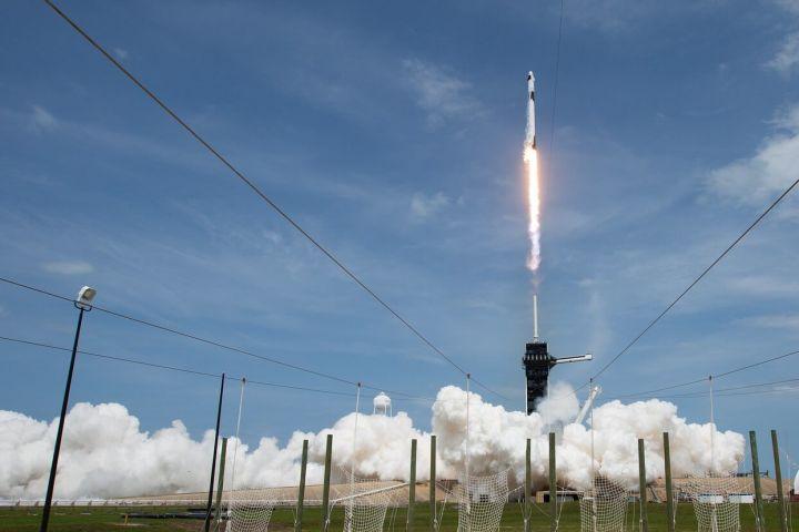 Lanzamiento de SpaceX y NASA en realidad virtual gracias a Decentraland