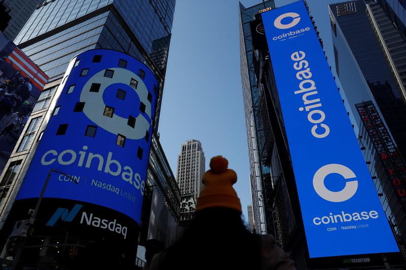 Los fondos de Cathie Wood's Ark compraron $ 246 millones de acciones de Coinbase