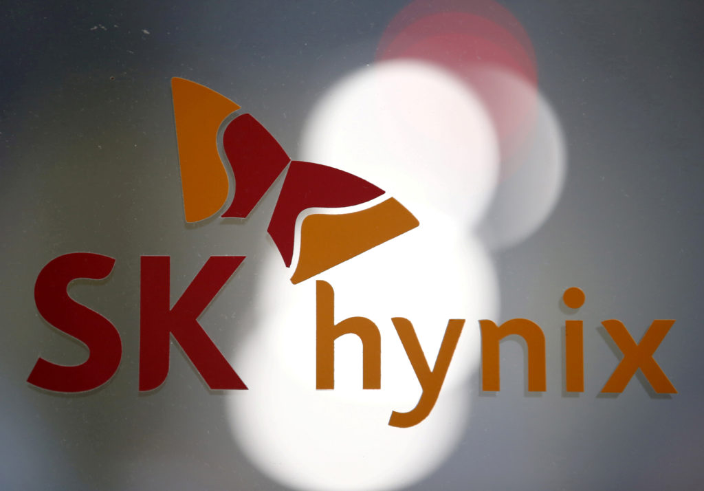 The logo of SK Hynix is seen at its headquarters in Seongnam, South Korea, April 25, 2016. REUTERS/Kim Hong-Ji/File Photo