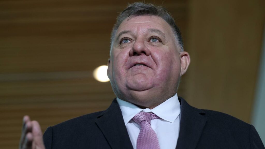 Legislación anti-Facebook del parlamentario Craig Kelly de Hughes en el parlamento