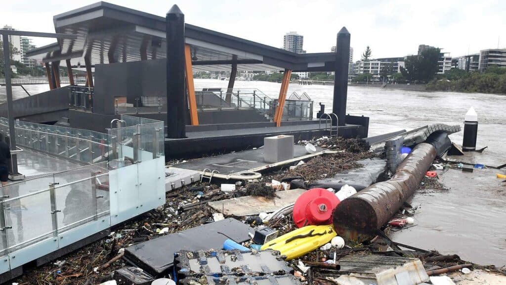 Increíbles imágenes de antes y después muestran el alcance de las inundaciones de Queensland