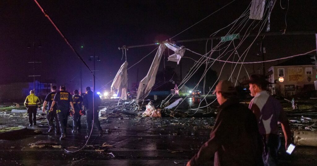 Tornado deja un barrio de Nueva Orleans en ruinas, matando a uno