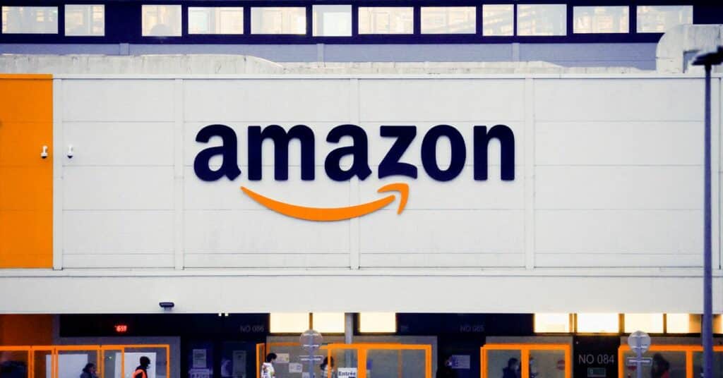 La propuesta de los inversores de Amazon para revisar el uso de plásticos no se aprueba por poco