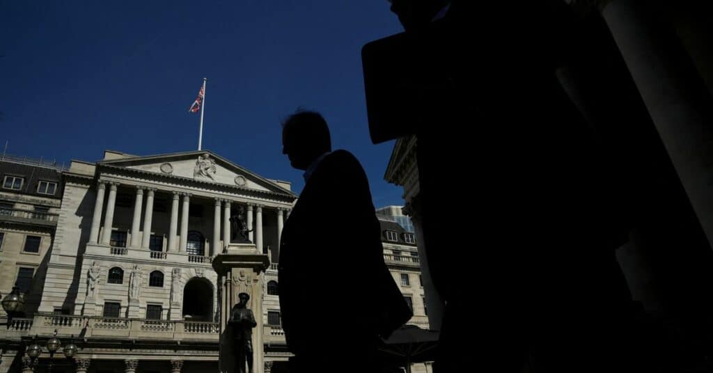 Bank of England rises intrest rate to 1.75% as inflation hits 13%