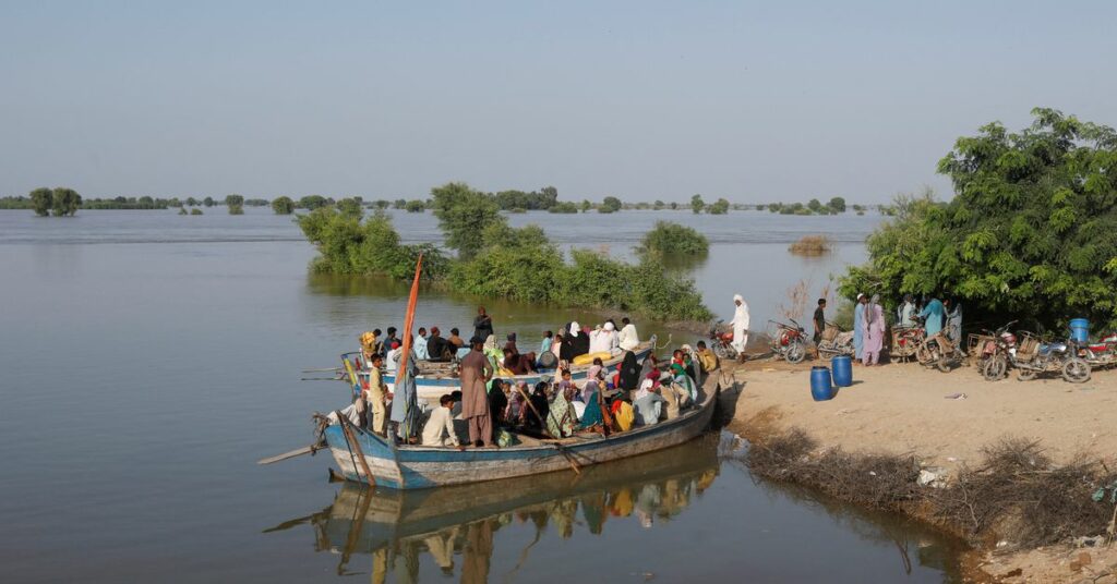 Jefe de ONU pide apoyo para Pakistán afectado por inundaciones