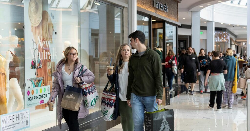 Ventas minoristas en EE. UU. sin cambios;  consumidores que muestran resiliencia