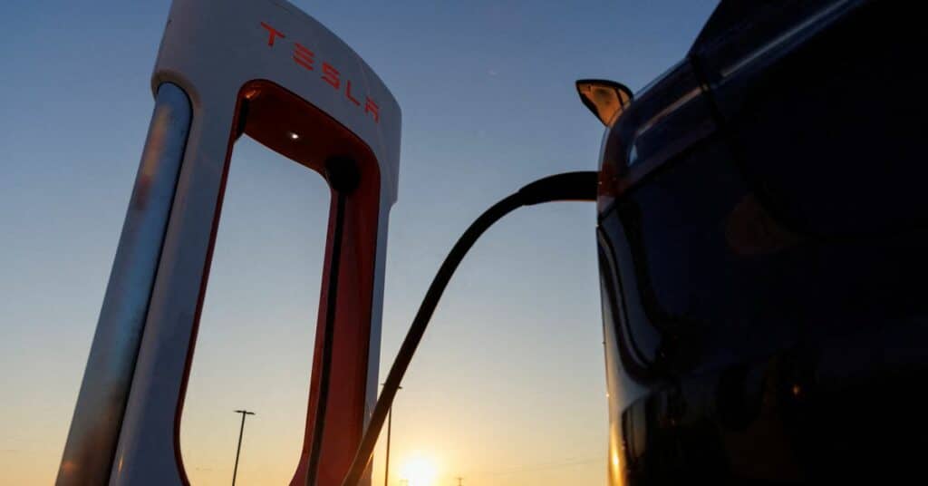 Las nuevas reglas de Biden EV Charger enfatizan Made in America, Force Tesla Changes