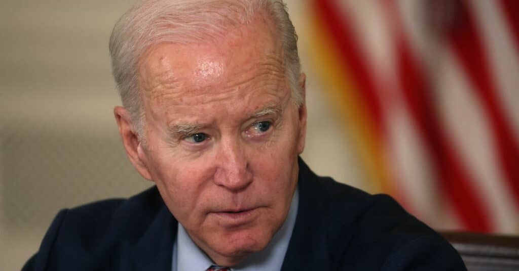 Biden analiza los peligros de la IA y dice que las empresas tecnológicas deben asegurarse de que los productos sean seguros