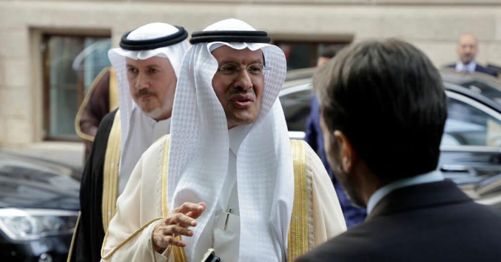 Photo du ministre saoudien de l'Energie, le prince Abdulaziz bin Salman Al-Saud, arrive pour une réunion de l'OPEP à Vienne