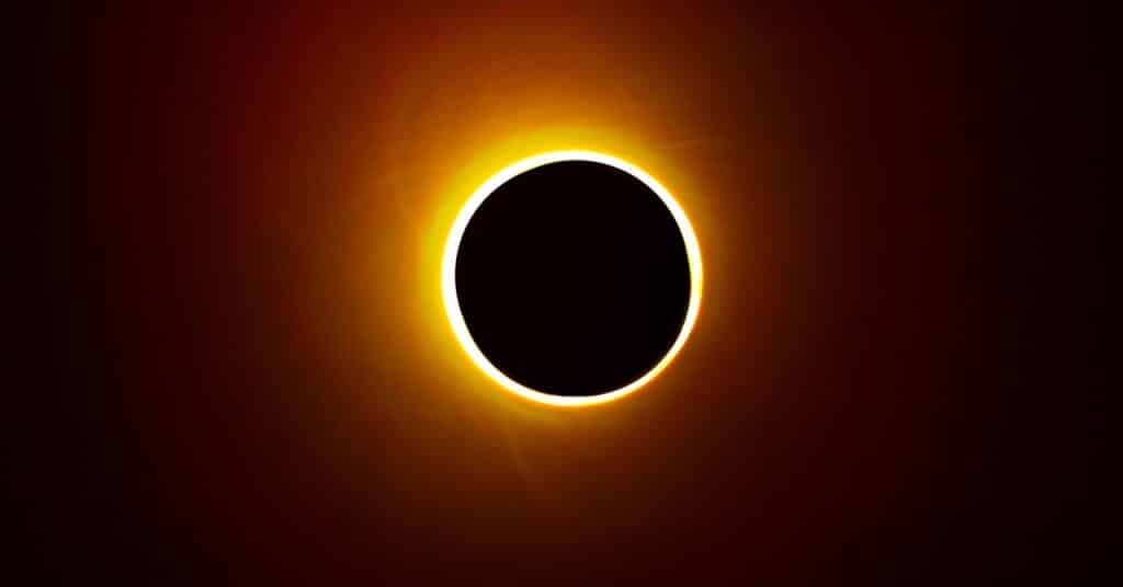 Cómo ver el eclipse solar del sábado